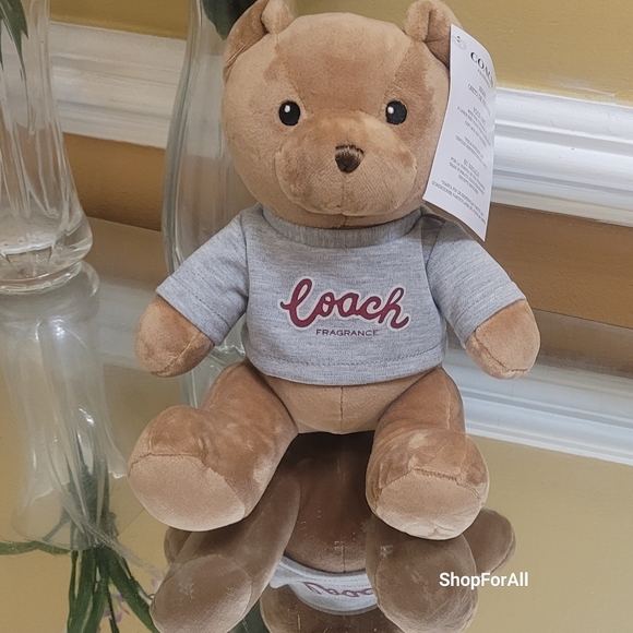 Coach - Picture 3 of 7